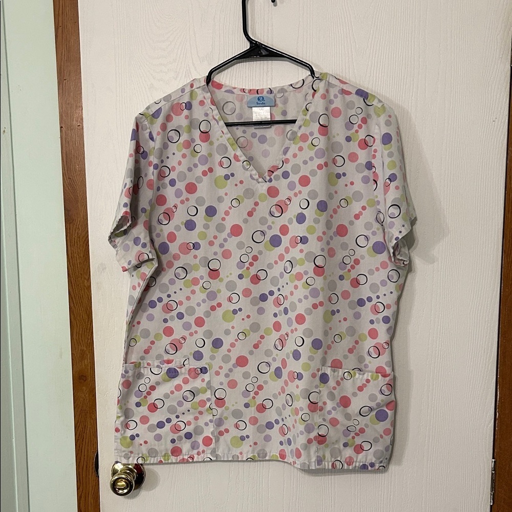 S B Scrubs Colorful Pastel Polka Dot Scrub Top Size Large PTP 24”